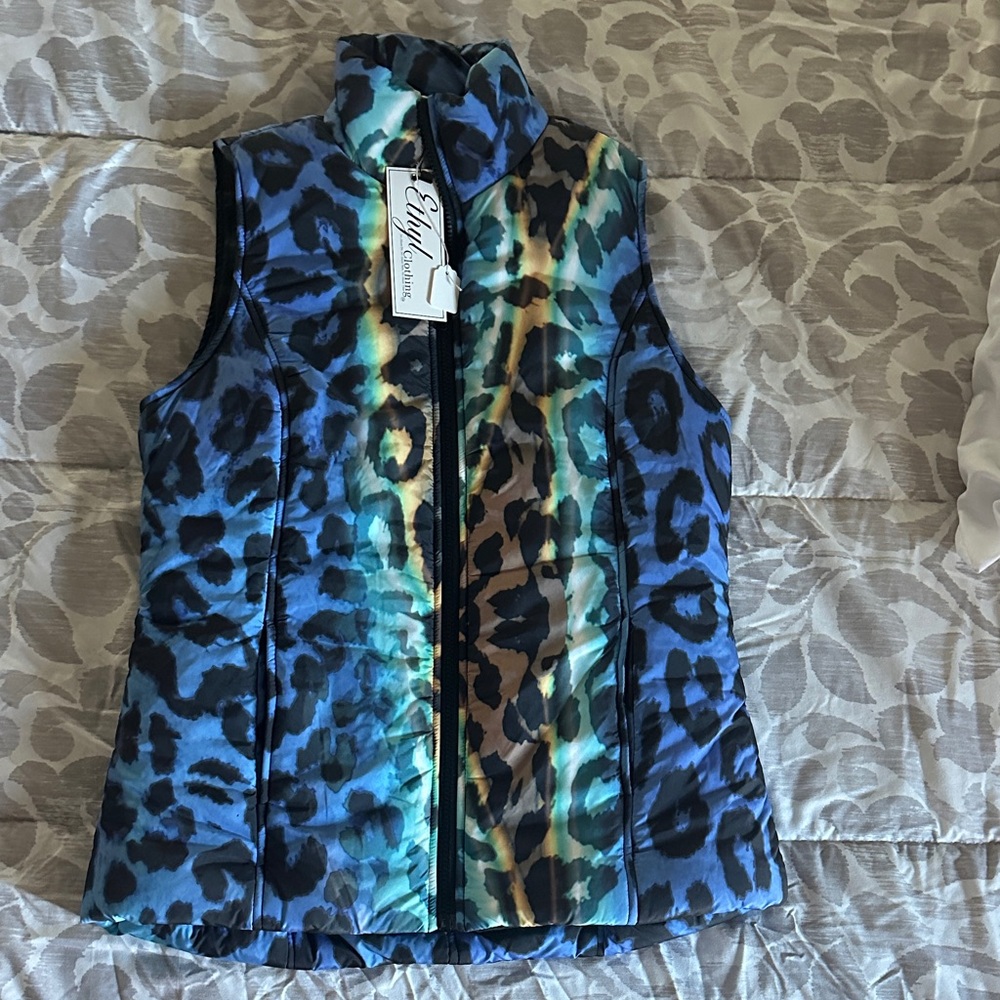 Stylish Women's Blue Leopard Print Vest
